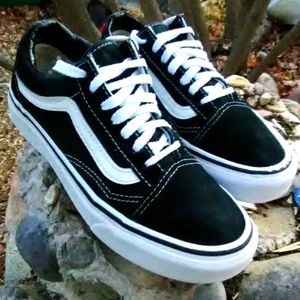 VANS Old Skool Black Suede  Skate Shoes. Kid's Size 3.5, Good used condition